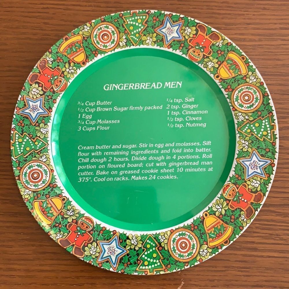 Vtg tin Christmas decorative plate with Gingerbread Men‎ recipe on it